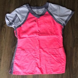 Gray and pink Grey’s anatomy scrub top size S